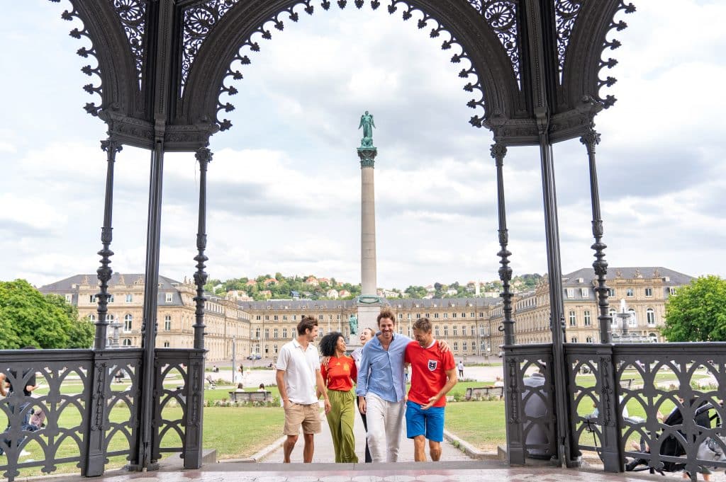 EM-Fieber im Süden: Fans auf dem Stuttgarter Schlossplatz