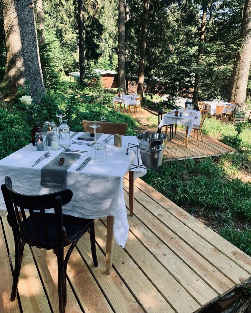 Kerzendinner in der "Edelfuchs"-Lodge in Bühlertal.