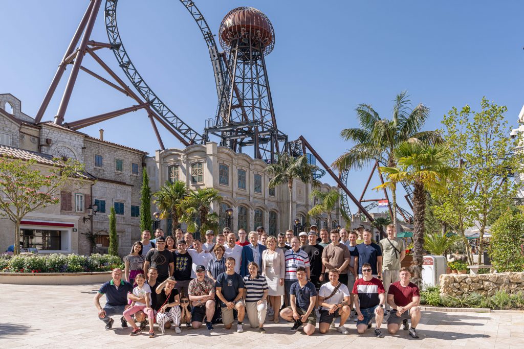 Die Schweizergarde gemeinsam mit Jürgen und Mauritia Mack im neuen Kroatischen Themenbereich