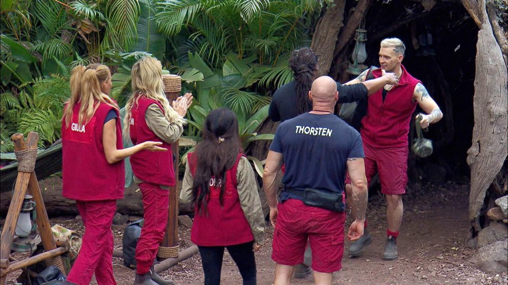 V.l.: Giulia Siegel, Danni (Daniela) Büchner, Kader Loth, Thorsten Legat, Mola Adebisi, Eric Stehfest