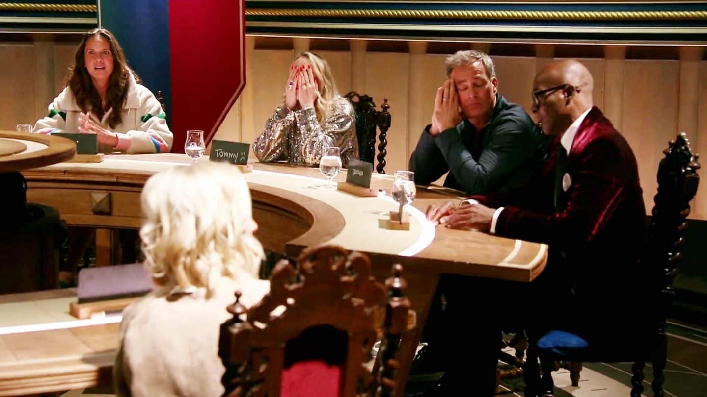 Folge 4: (v.l.) Dana Schweiger, Marina Hoermanseder, Jan Sosniok und Bruce Darnell am 'Runden Tisch'