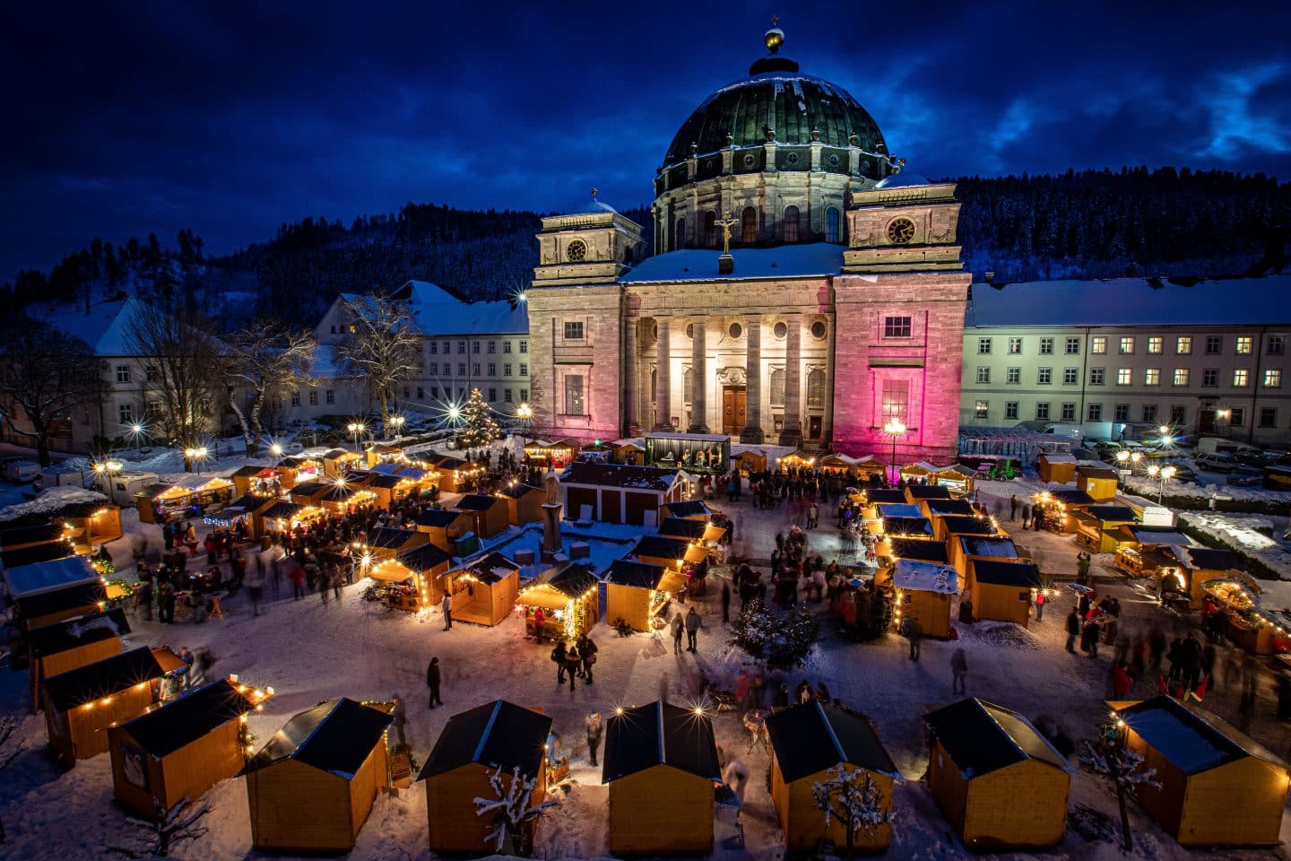 Weihnachtsmarkt am Dom St. Blasien