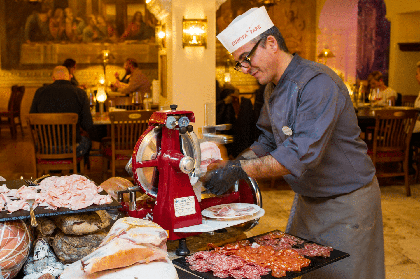 In den Europa-Park Hotels warten spektakuläre Abendveranstaltungen und genussvolle Events auf die Gäste
