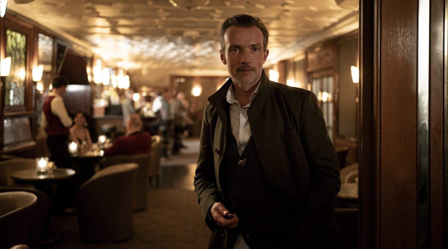 Tobias Geldermann (Lucas Gregorowicz) will seine Frau, Staatsanwältin Barbara Geldermann, zurück.
