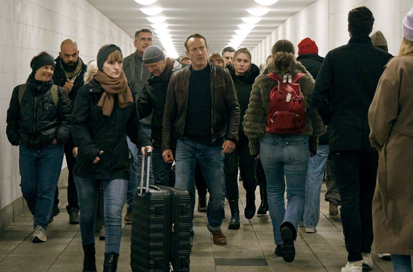 Thorsten Falke lässt sich im Bahnhof treiben; wer mordet hier?
