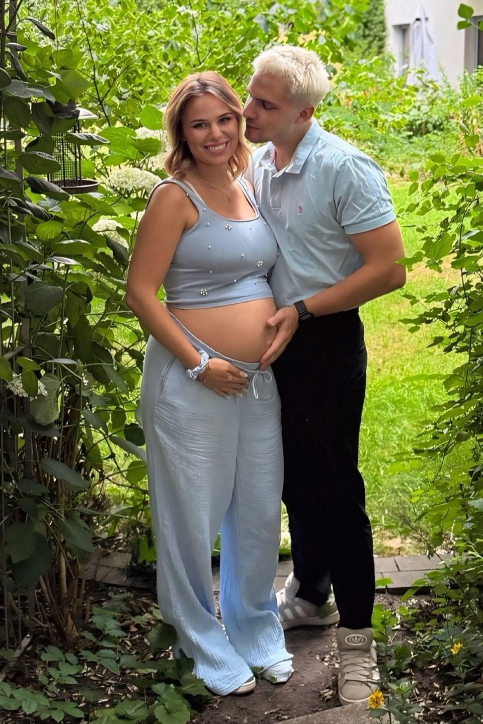 GZSZ-Schauspieler Lennart Borchert und seine Freundin Louisa bekommen einen Jungen
